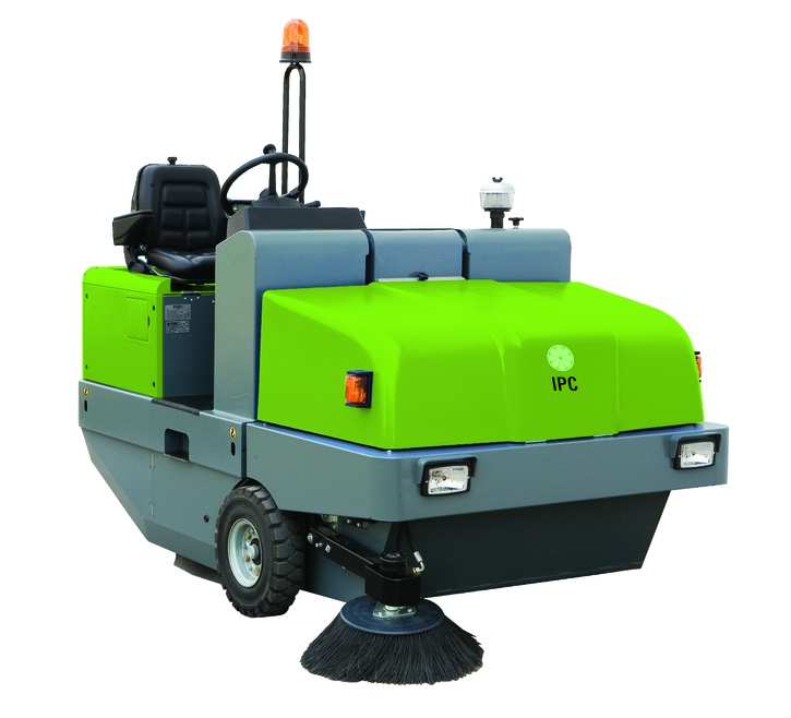 Alpha FME Introducing the IPC Gansow 191 Ride On Sweeper